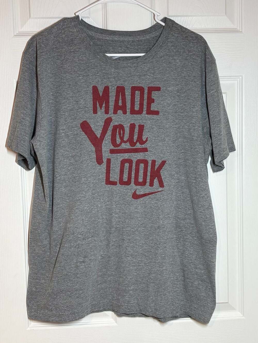 Nike Made You Look Graphic T-Shirt Size L Gray Regular Fit